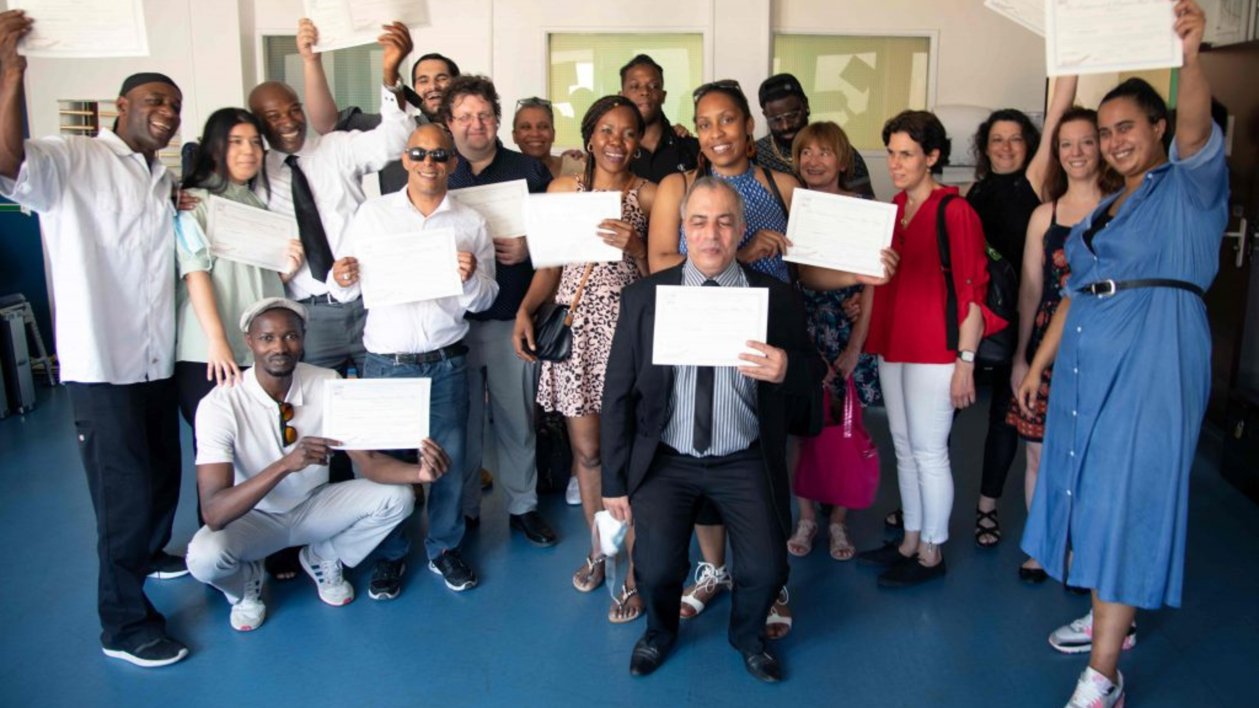 Photo de groupe des tagiaires diplômés en 2022